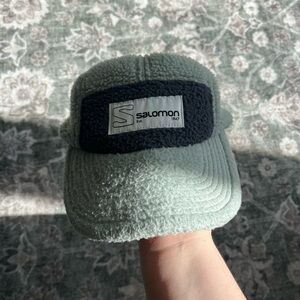 Salomon Textured Cap in Light Green and Dark Gray